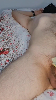 Dominação feminina dominatrix Badkittyb depilando o pau e as bolas do escravo enquanto o masturba, depilação, punheta