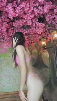 Khiêu vũ khỏa thân