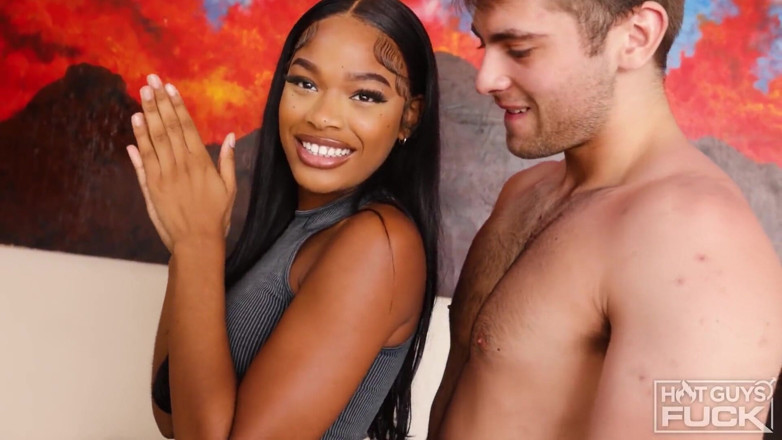 Hot Guys Fuck: Wow! Найгарячіша чорношкіра 18-річна тінка може трахатися!