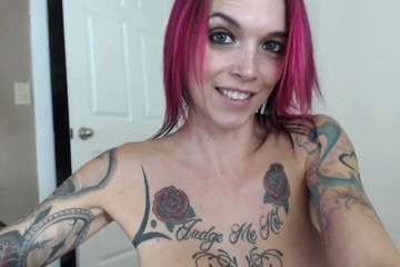 Anna Bell Peaks: İri göğüslü genç kız külotlu çorapla çok ateşli