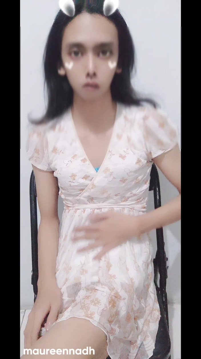 MaureenNadh: Xuất tinh nhanh trước bữa tiệc Giáng sinh