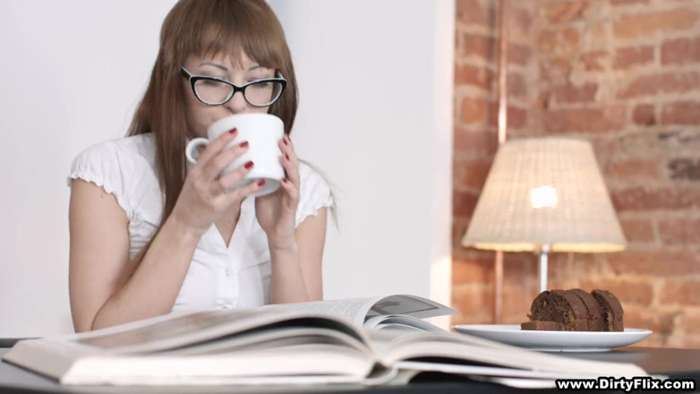 She is Nerdy: Fuck that nerdy teen ass