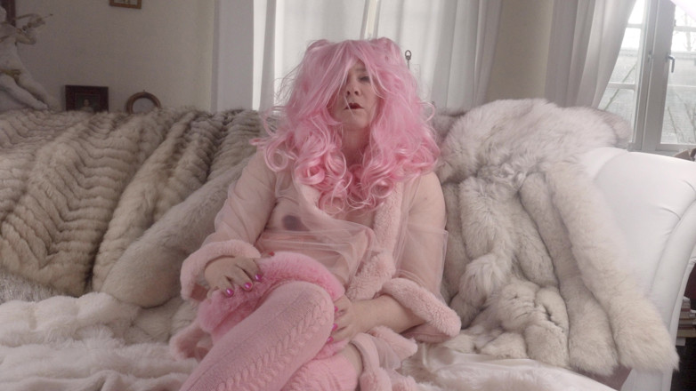 Trans fur bitch: Transfurbitch mostra un cazzo gigante futa su belle pellicce
