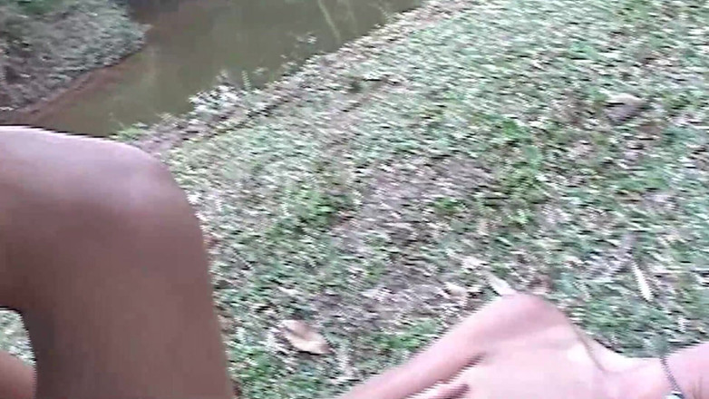 SEXUAL SIN GAY: ハードでベアバックのシーン4 庭で激しくファックするラテン系カップル