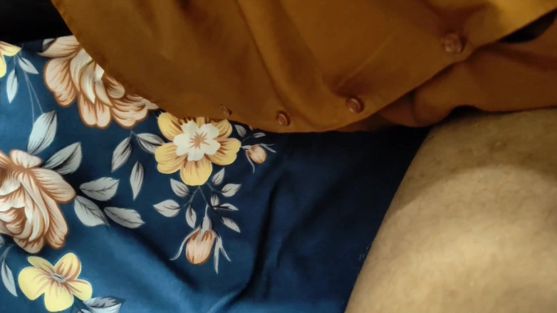 Angoori: Ngentot adik tiriku yang udah bercerai, video rekaman seks mms,...