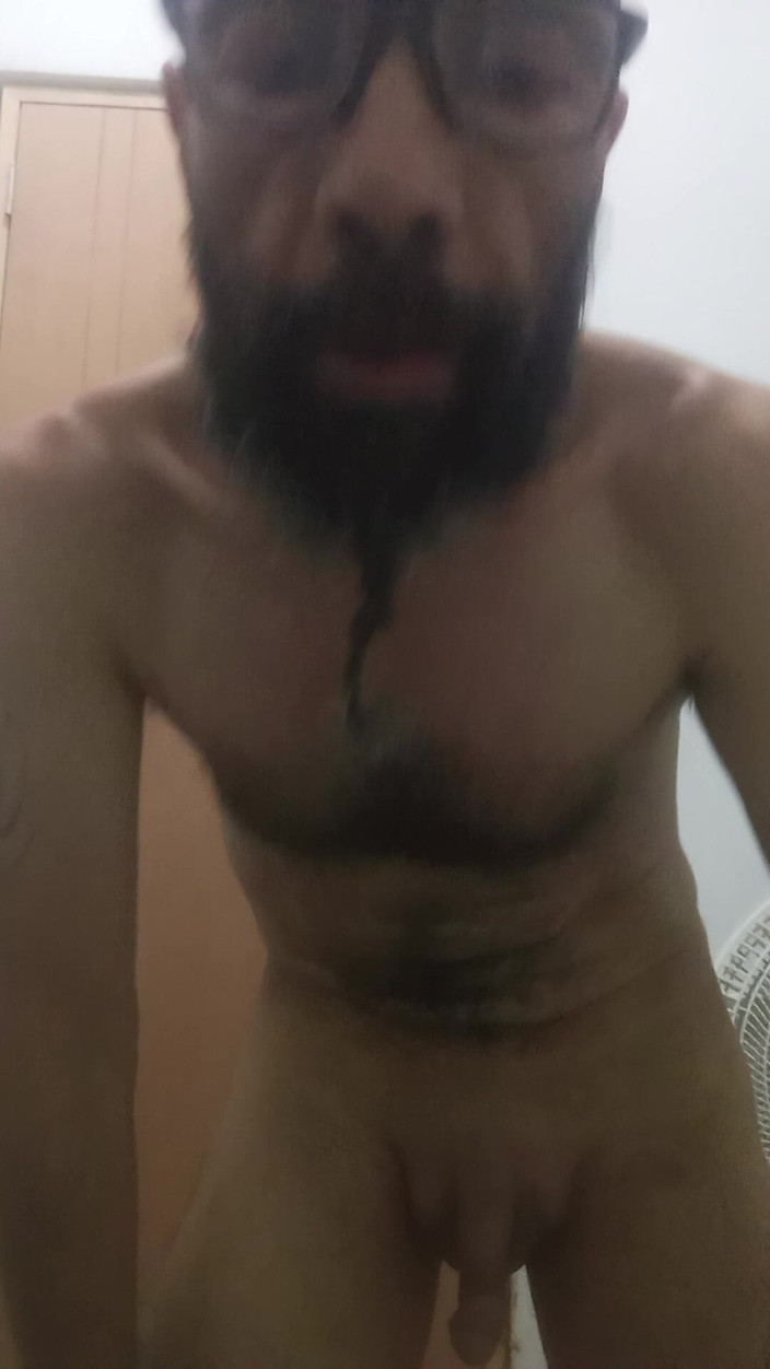 Jhonbahh: Nahý a V Náladě Na Sex