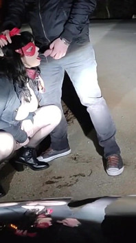 Slutmomhappiness Breaks Boundaries in Outdoor Pissing