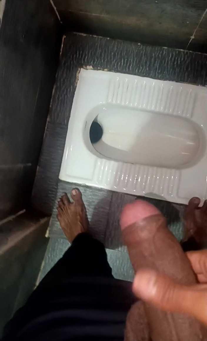 rishhikesh_69: Indian Desi Young Boy Handjob in Bathroom at Midnight