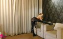 Gymnastic: Nackt im hotel