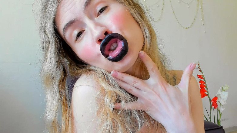 Rarible Diamond: Black Square Lips