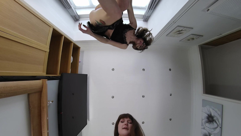 Jimmy Draws: Chloe e Demi - doppia domina