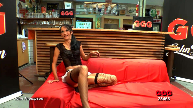 GGG John Thompson Studio: Ggg John Thompson - Boşalma Zamanı Sertleşen Birçok Penis Var