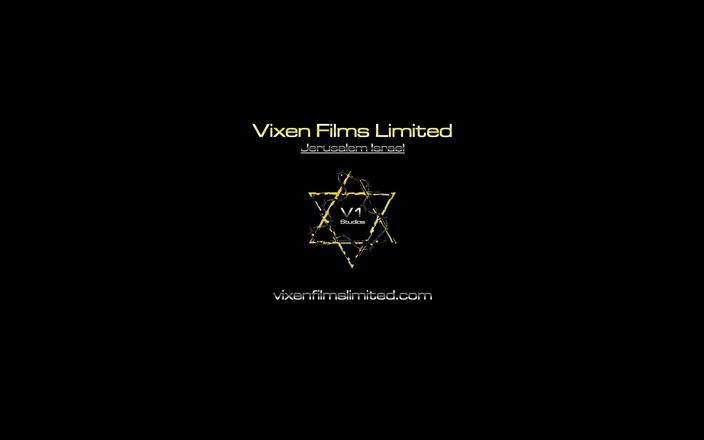 Vixen Films Limited: Дивлячись на душ Амелі