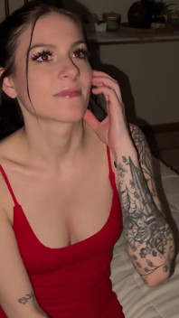 Hermanastra chupa y folla como una estrella porno