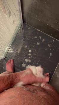 Jerked off in the Hotel Shower