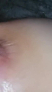 Amateur vuistneuken en anale creampie