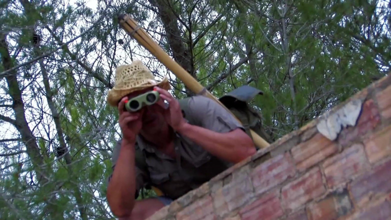 Miami Reality: Prsaté anální děvky hardcore orgie v lese
