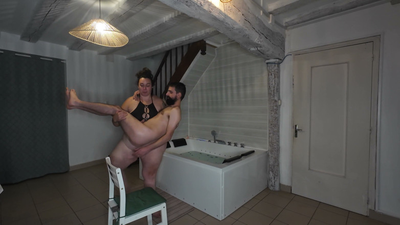 BBWorking: Strong BBW Wife Carries Her Slim Husband 69 Carry &amp; Handjob Reward