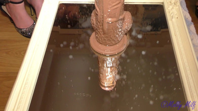 Molly MILF: Milf bertiga – masa bermain dildo gergasi