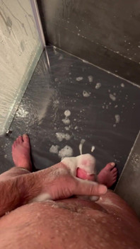 Jerked off in the Hotel Shower