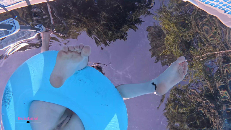 Destination Kat: Pod vodou