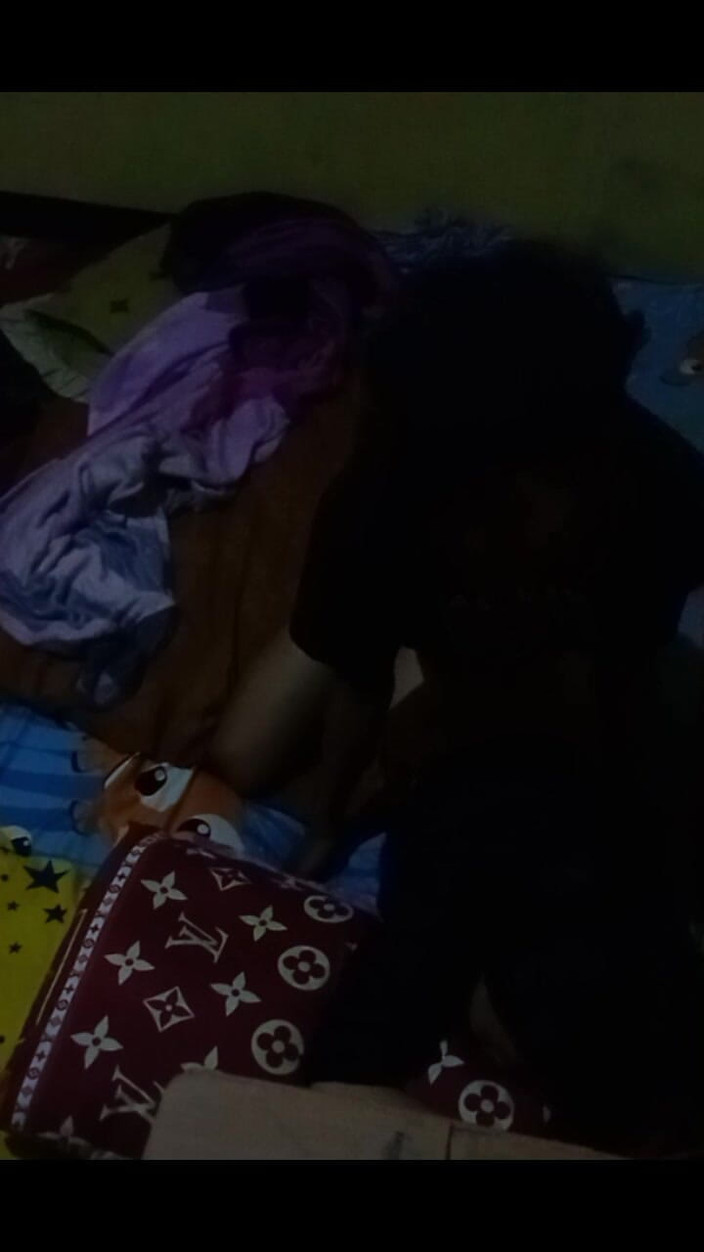 Famly sex: कमसिन लड़की की गांड पर क्रेट बहुत स्वादिष्ट होता है जब मैं उसकी सांस सुनता हूं