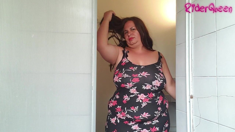 Only Riderqueen BBW Step Mom Latina Alone: Lencería sexy madrastra en viaje de adoración corporal