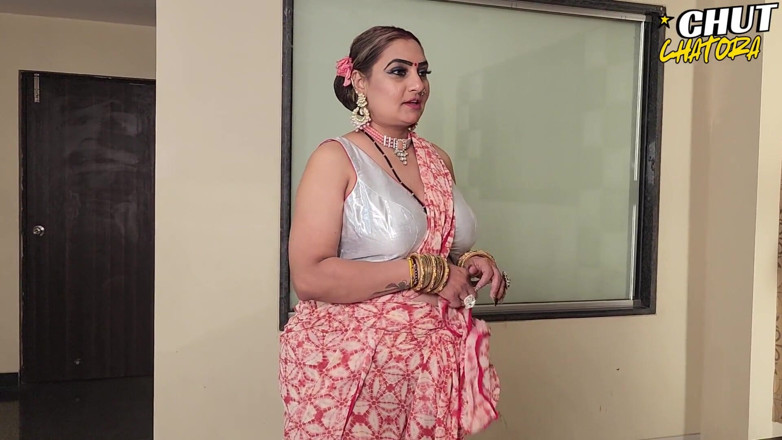 arina: Pembantu india sama pembantunya yang hot