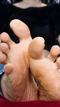 Feet and Jeans Worship