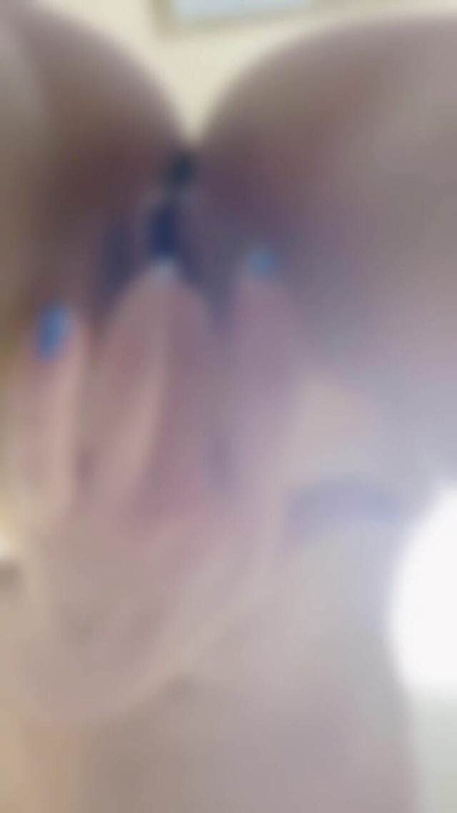 Clitoris and G-spot Masturbation on All Fours 2/2 (Miku)