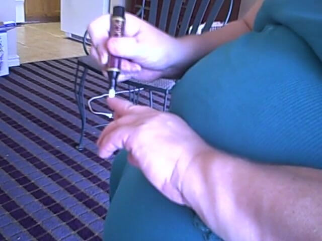 BBW nurse Vicki adventures with friends: Eu arquiva minhas unhas e empurro cutículas
