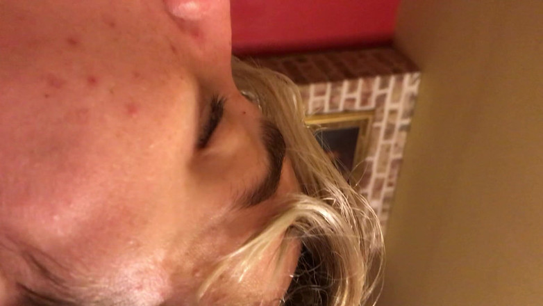 Daphne Marie: एकल रसोई समय