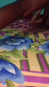 Indiana linda empregada fodendo seu jovem meio-irmão em Village Forrest