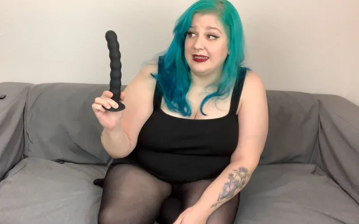 Abby Strange: Anal training #2, bigger dildo
