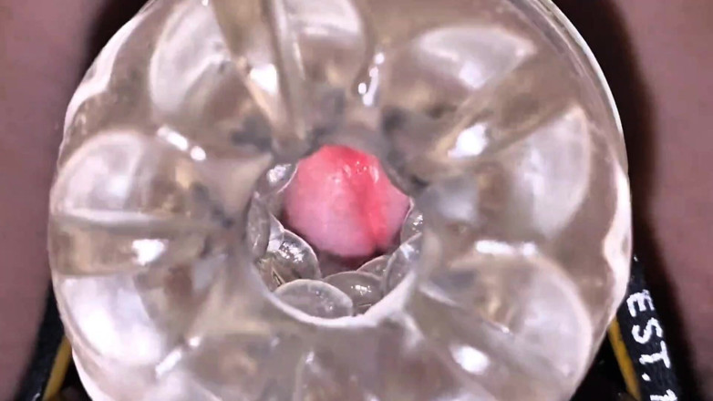 Candylove: phlaish par hastamaithun karne vaale charamsukh ke lie upakaran men...