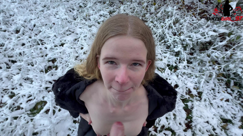 Bikergirl_97: Obličej V Zimní Říši Divů