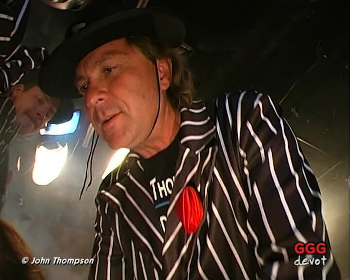 Piss Lover: 最好的小便和屁股到嘴群交场景 ggg john thompson