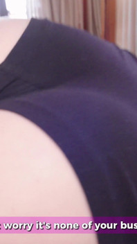 Sexy nevlastní sestra s velkými prsy je tvrdě ošukána