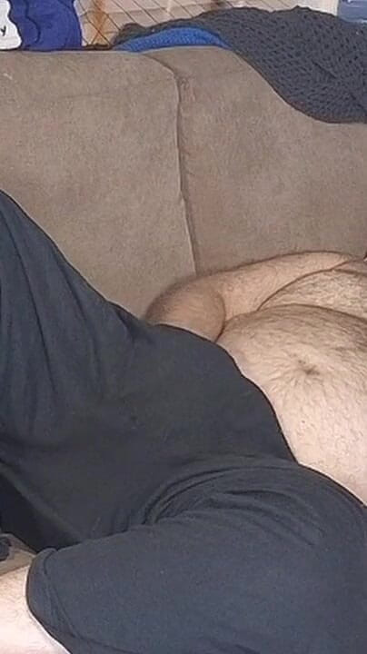 Chubby Stepdaddy Bear Naked Dirty Feet (Bigdaddybearluka)