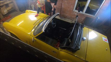 Camilla Creampie: Dietro le quinte auto vintage