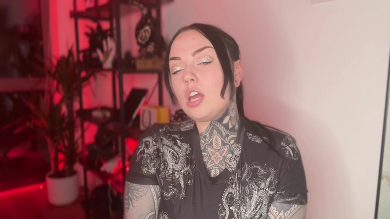 Miss Valentina: Not Worthy of Toilet Slavery