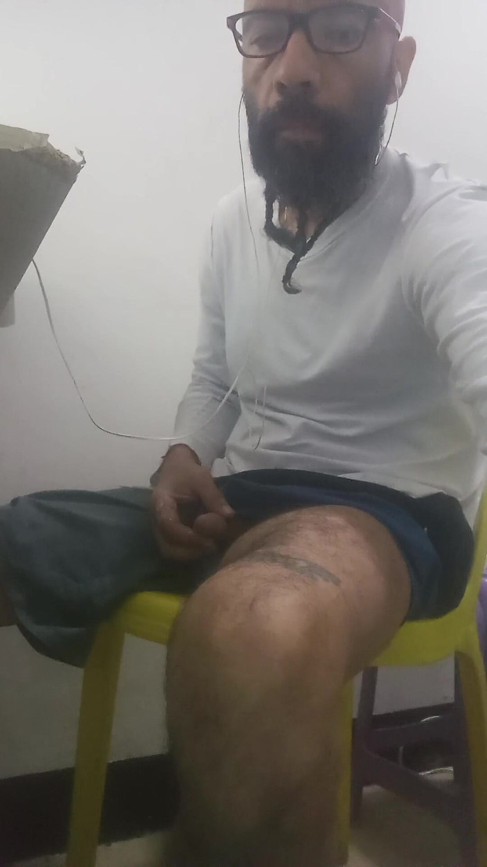 Jhonbahh: Cewek seksi dengan kaki jentang ini dipaksa untuk ngasih imbauan