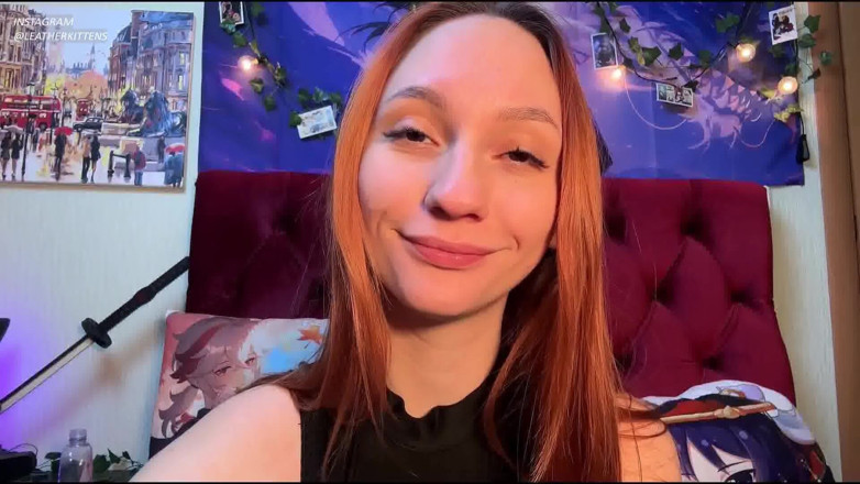 leathers_kittens: Спортсменка решила сосать дилдо вместо того, чтобы тренироваться