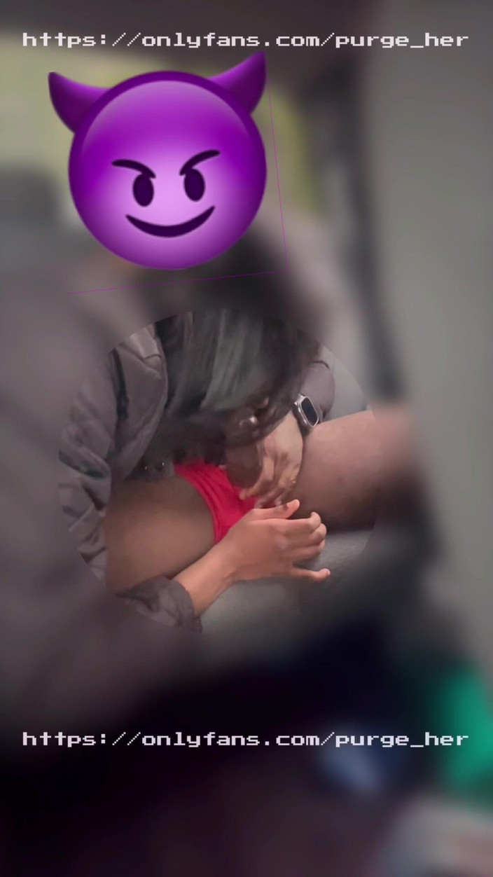 Purge_her: Îmi suge pula pentru plăcerea ei