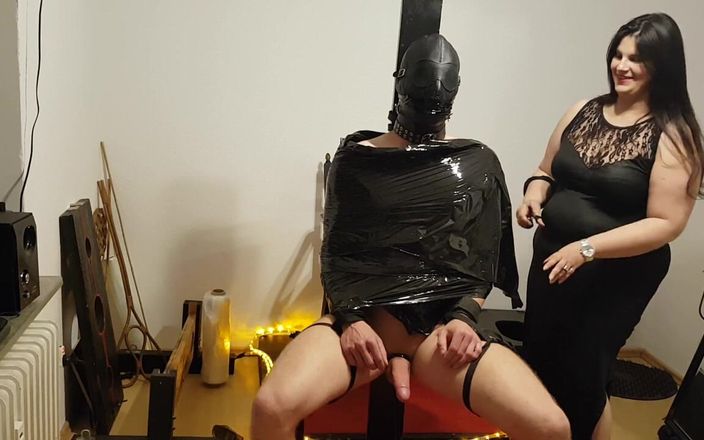 DOMINATRIX6: A Escrava foil bondage parte 1