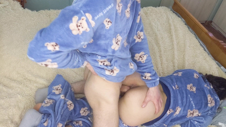 LittleLure: Довгий, жорсткий секс кінчив всередину