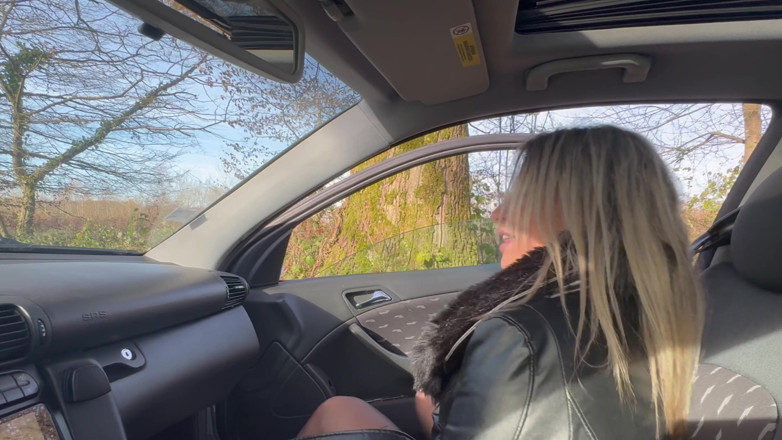 AnissaHale: Cheating on Her Husband with the Taxi Driver