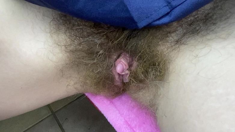 Cuteblonde666: Nahaufnahme erigierte klitoris, nasser orgasmus, haarige muschi, böse