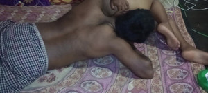 Mridulmadhu: Пара страстно трахается, горячий секс с поцелуями - Лучшая наездница