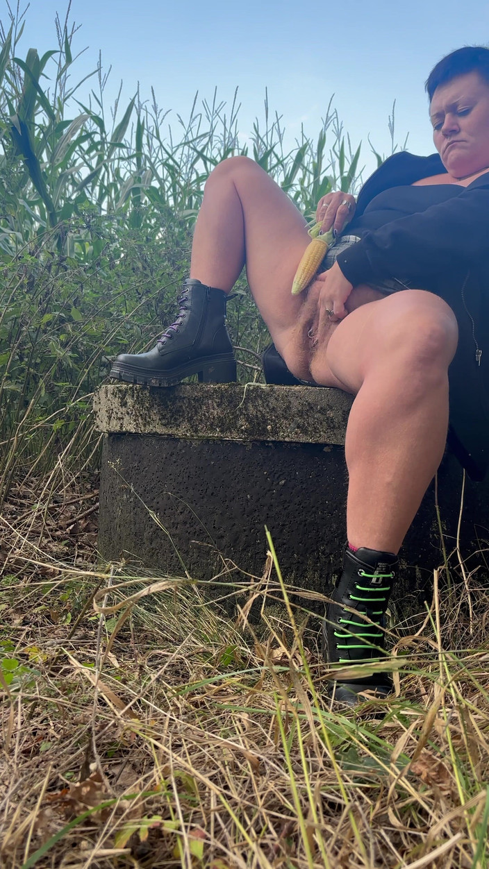 Hairyminka: Un cob de porumb a trebuit să servească